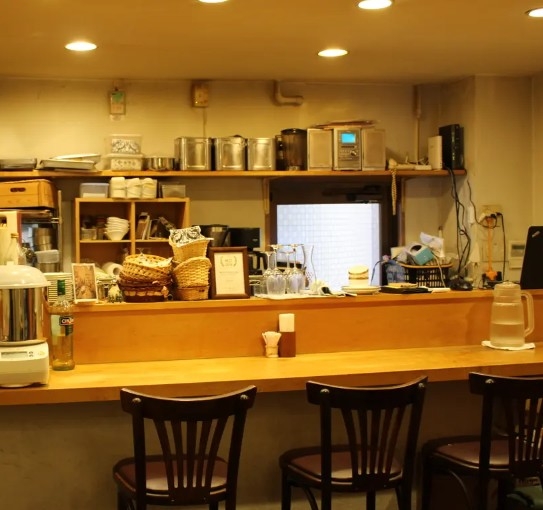 三宮（8.93坪）の店舗物件画像 外観・内観1