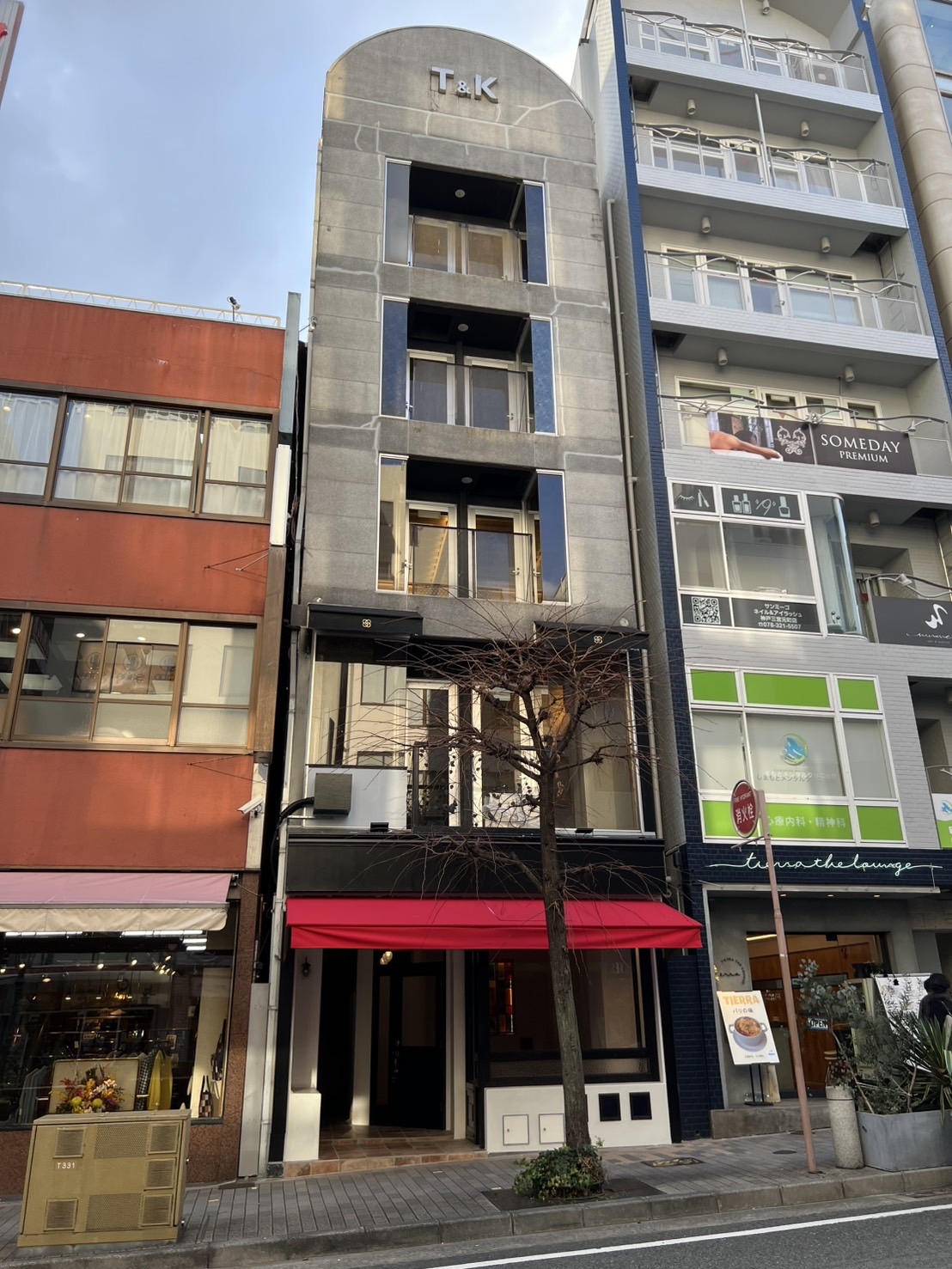 三ノ宮（23坪）の店舗物件画像 外観・内観1