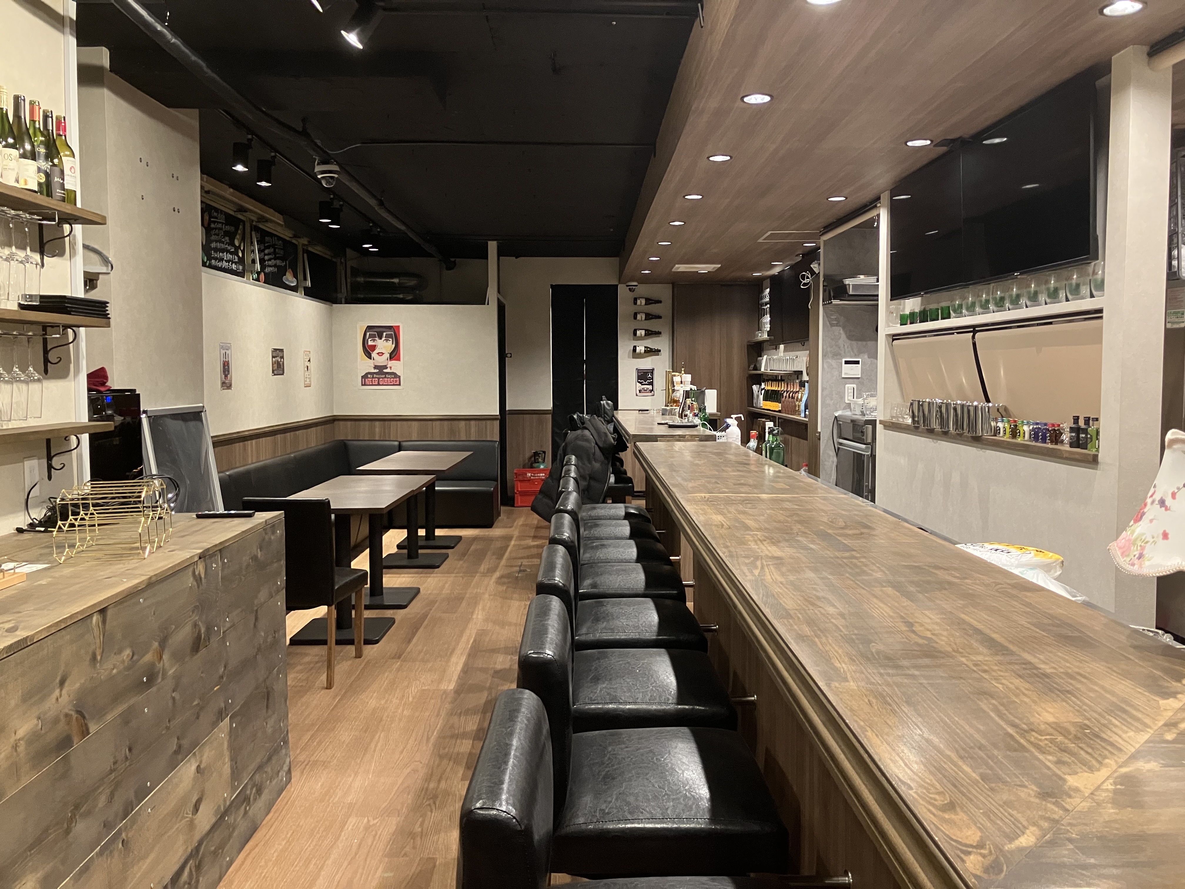 神田（18.47坪）の店舗物件画像 外観・内観1