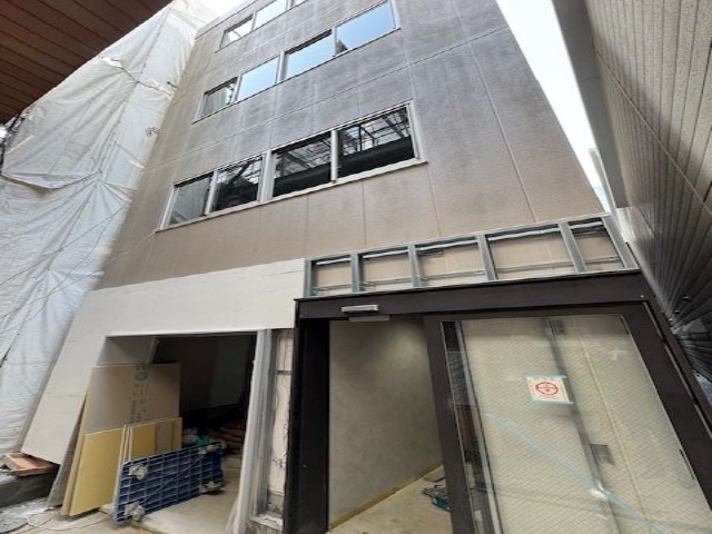 東梅田