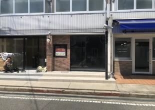 岡町（13坪）の店舗物件画像 外観・内観1