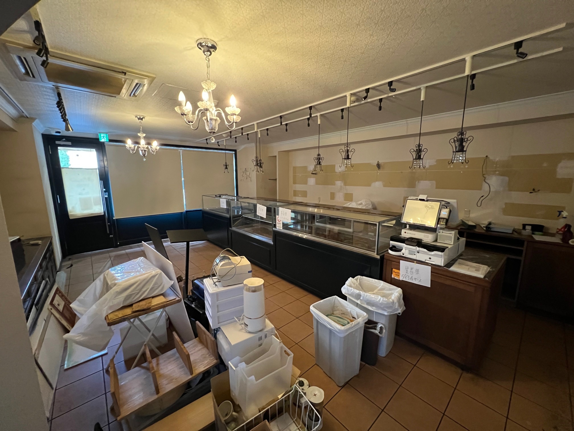 本町（43.14坪）の店舗物件画像 外観・内観1