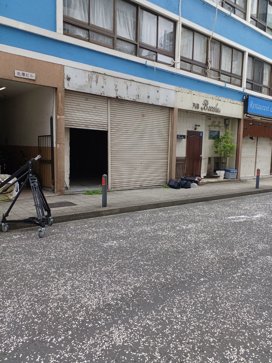日ノ出町（11.73坪）の店舗物件画像 外観・内観1