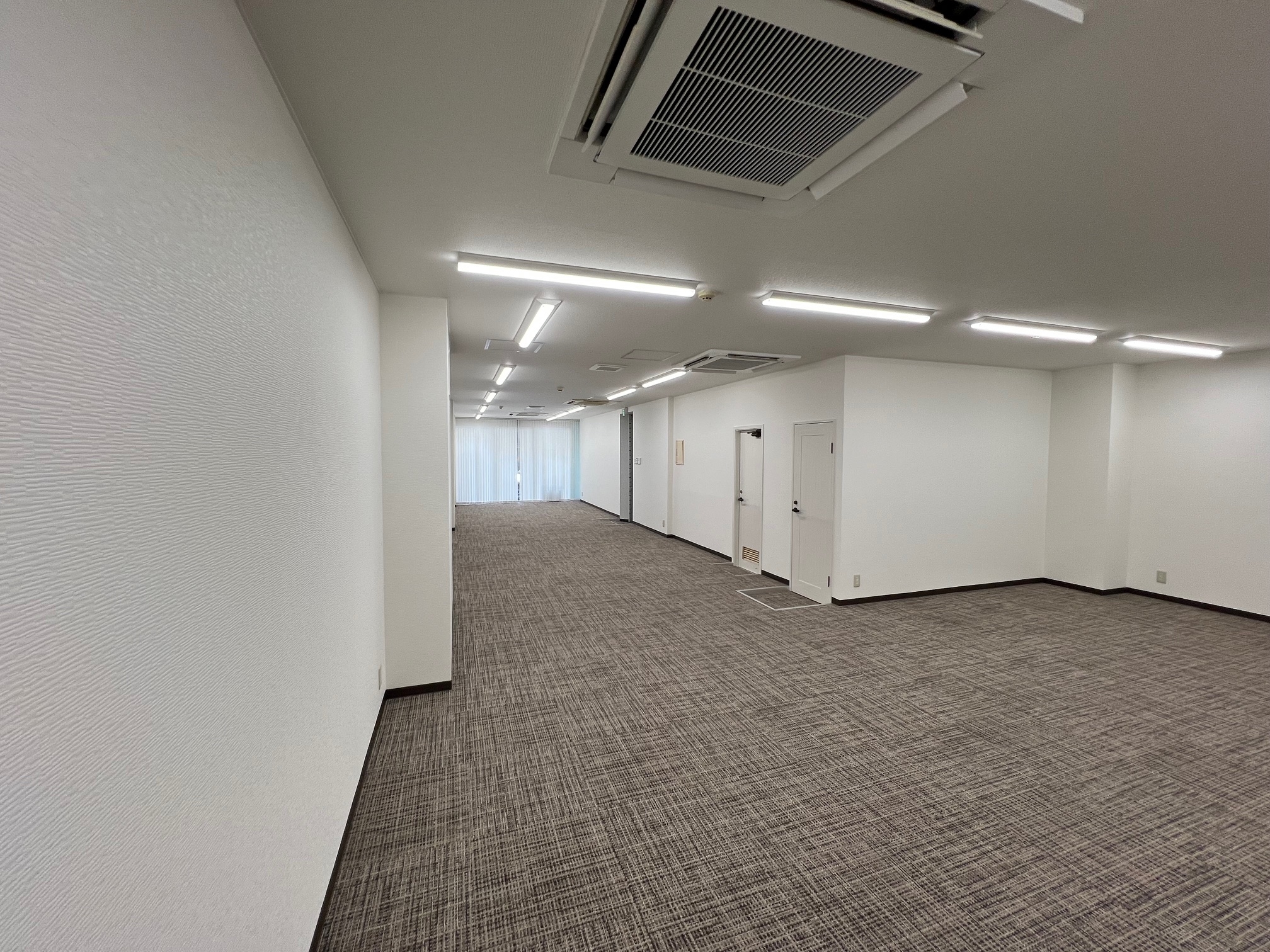 本町（29.05坪）の店舗物件画像 外観・内観1