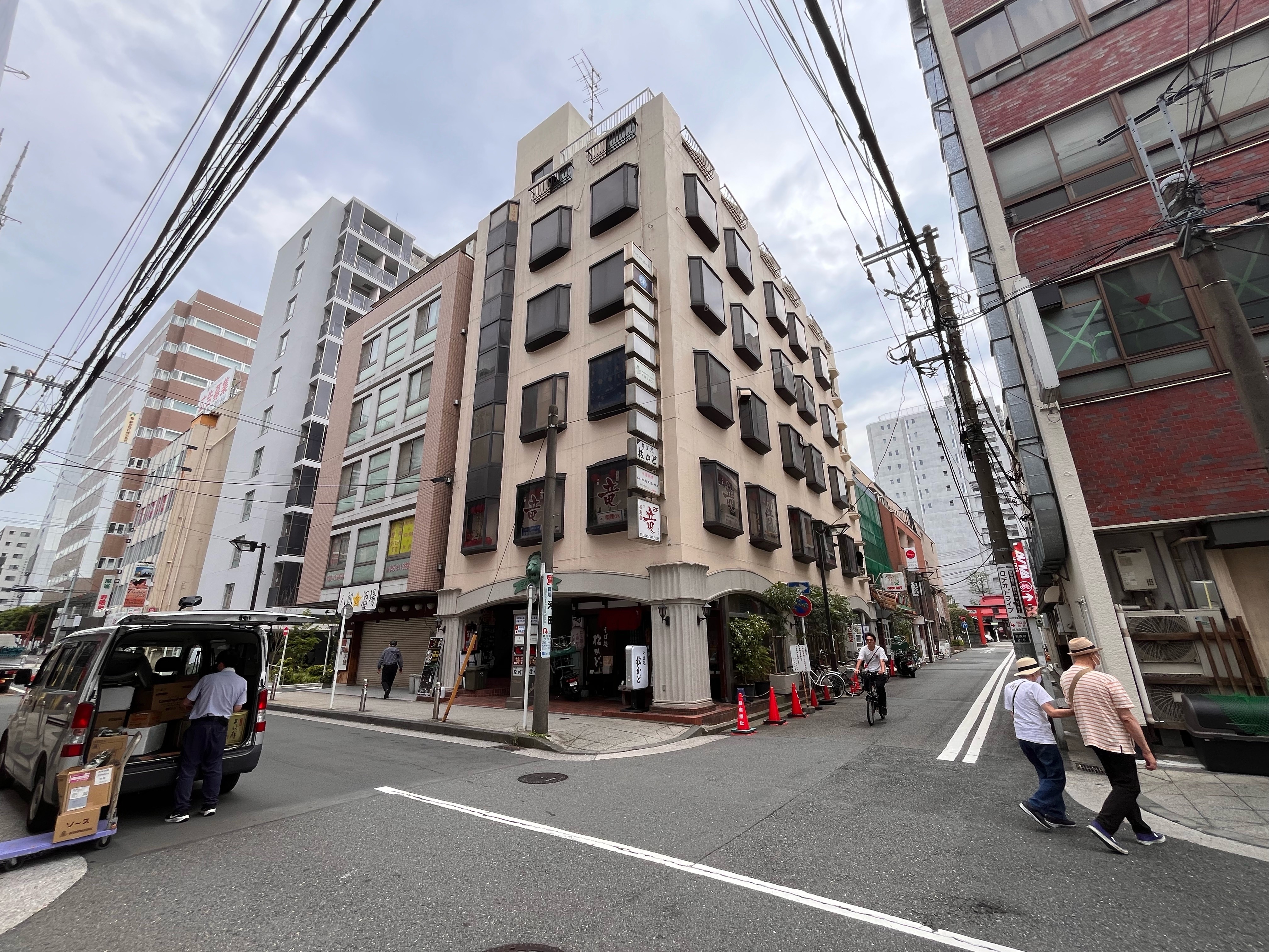 関内