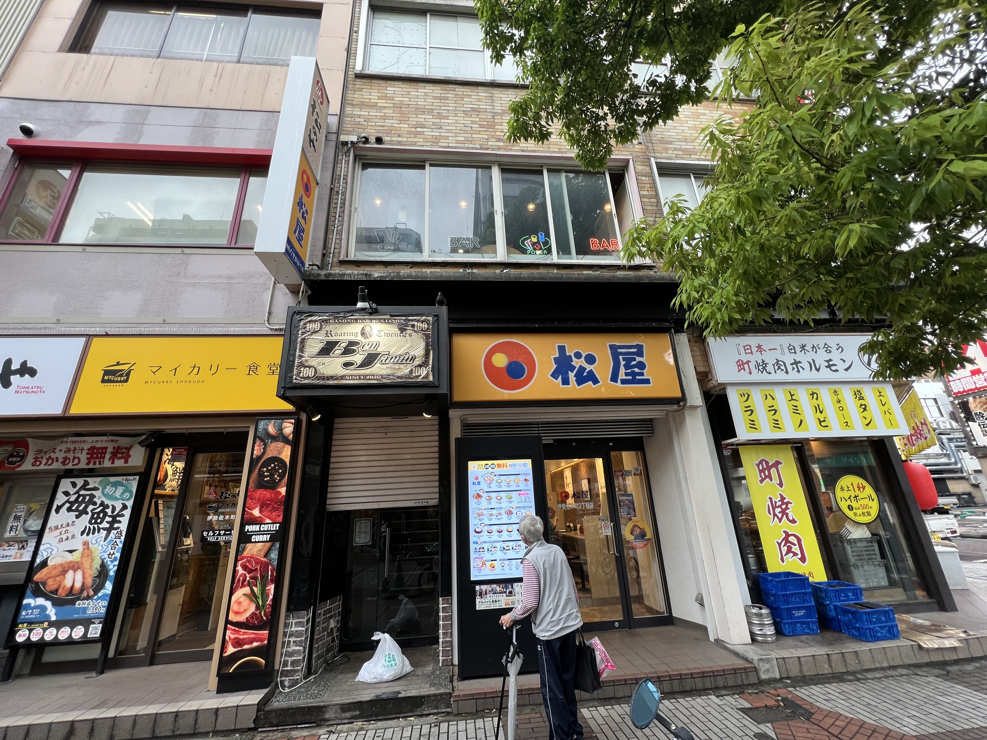 関内（23.33坪）の店舗物件画像 外観・内観1