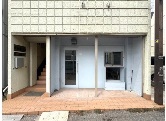 京成大久保（18.3坪）の店舗物件画像 外観・内観1