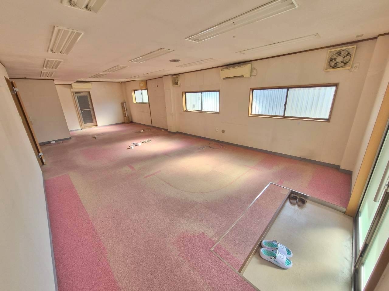 ふじみ野（17.99坪）の店舗物件画像 外観・内観1
