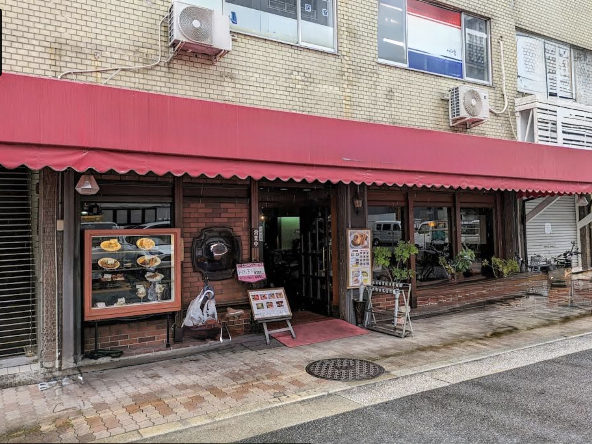 岸里（24.9坪）の店舗物件画像 外観・内観1
