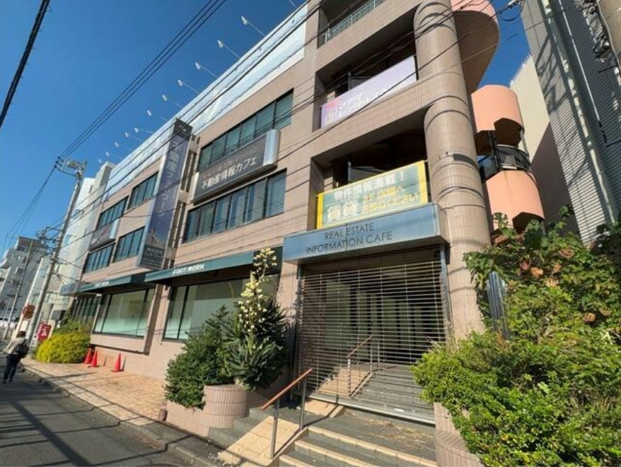 町田（121.51坪）の店舗物件画像 外観・内観1