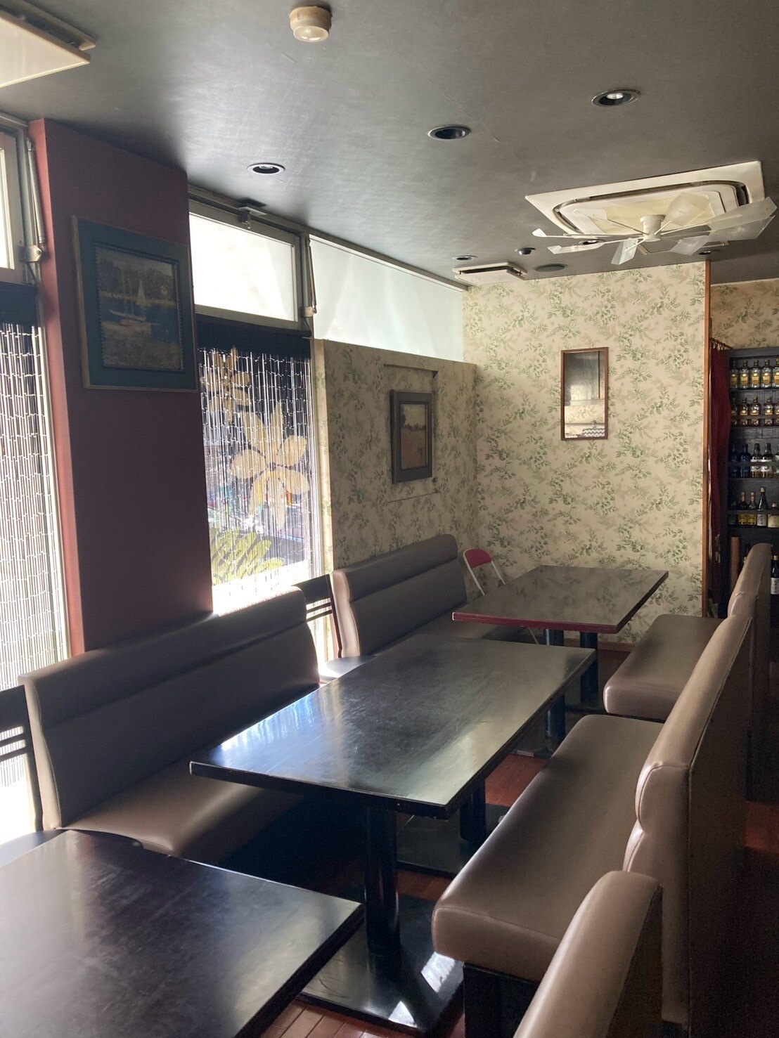 六本木（21.66坪）の店舗物件画像 外観・内観1