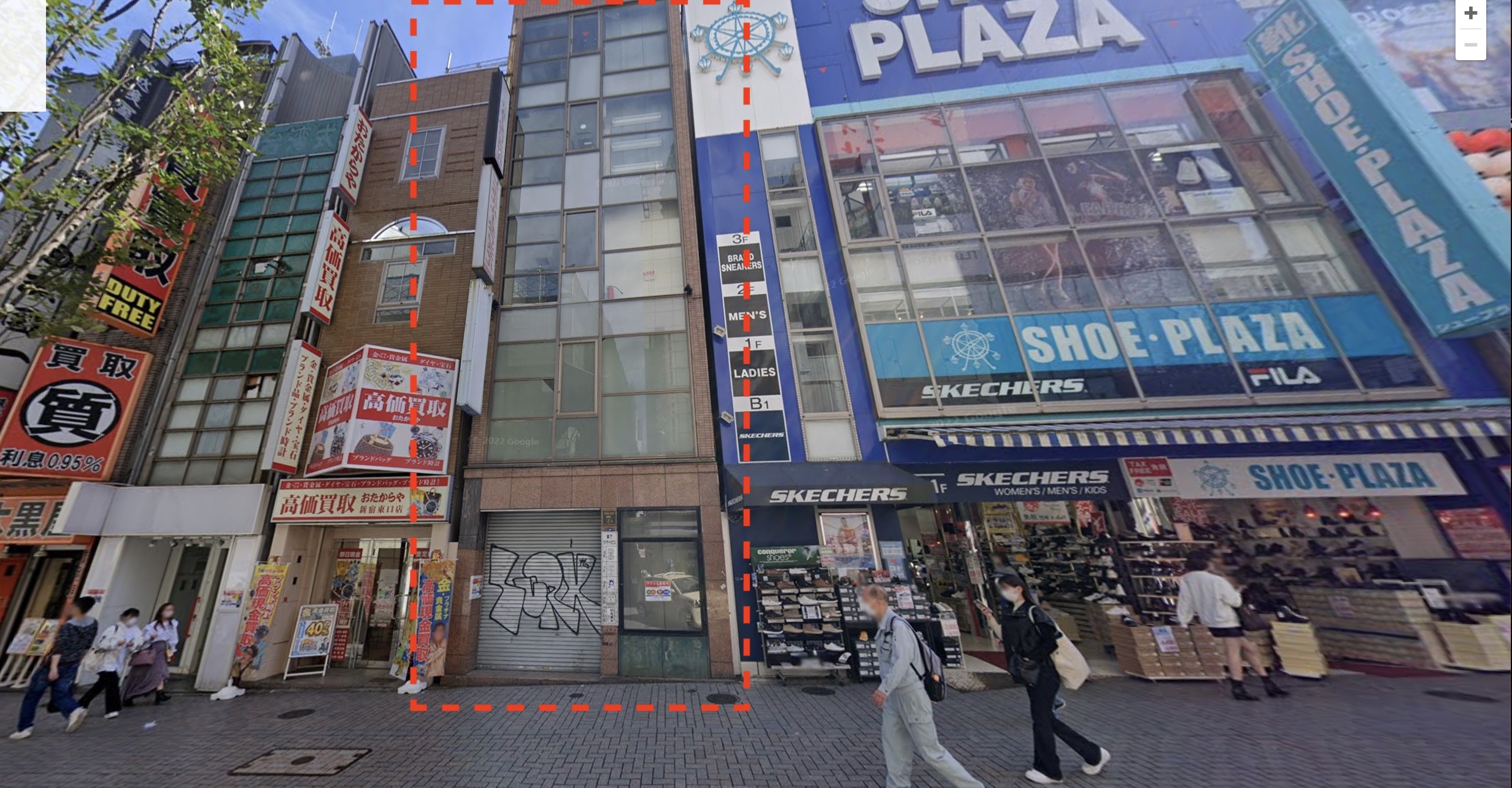 新宿（30.2坪）の店舗物件画像 外観・内観1