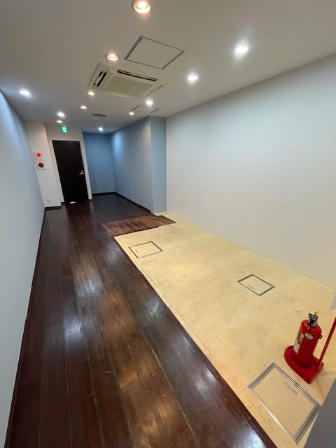 桃谷（10坪）の店舗物件画像 外観・内観1