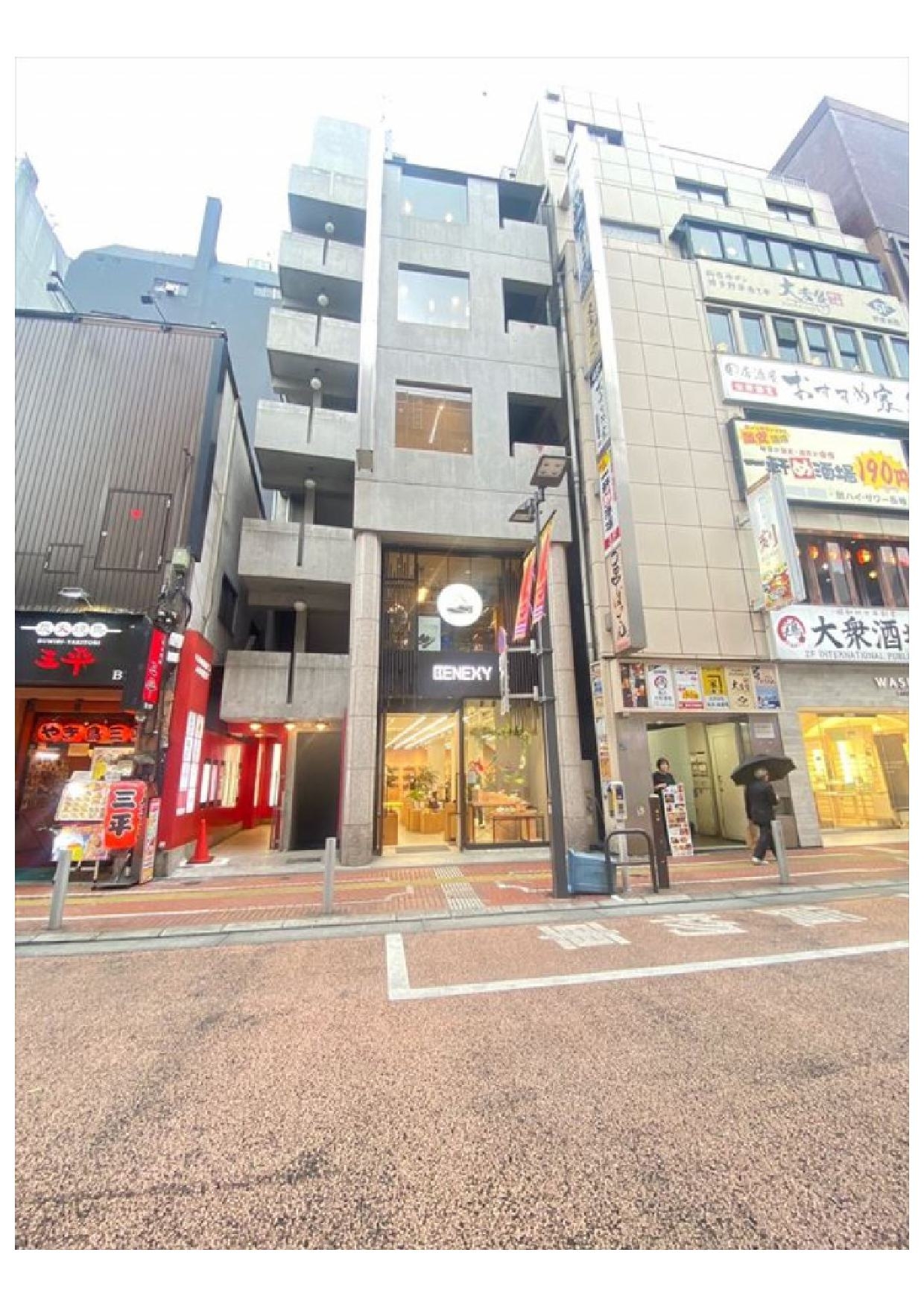 新宿（28.25坪）の店舗物件画像 外観・内観1