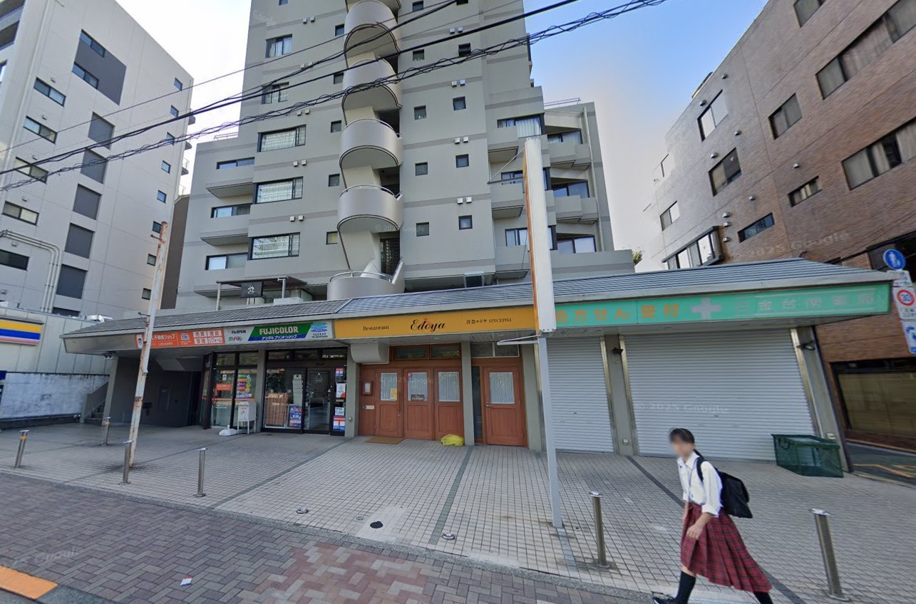 広尾（27坪）の店舗物件画像 外観・内観1