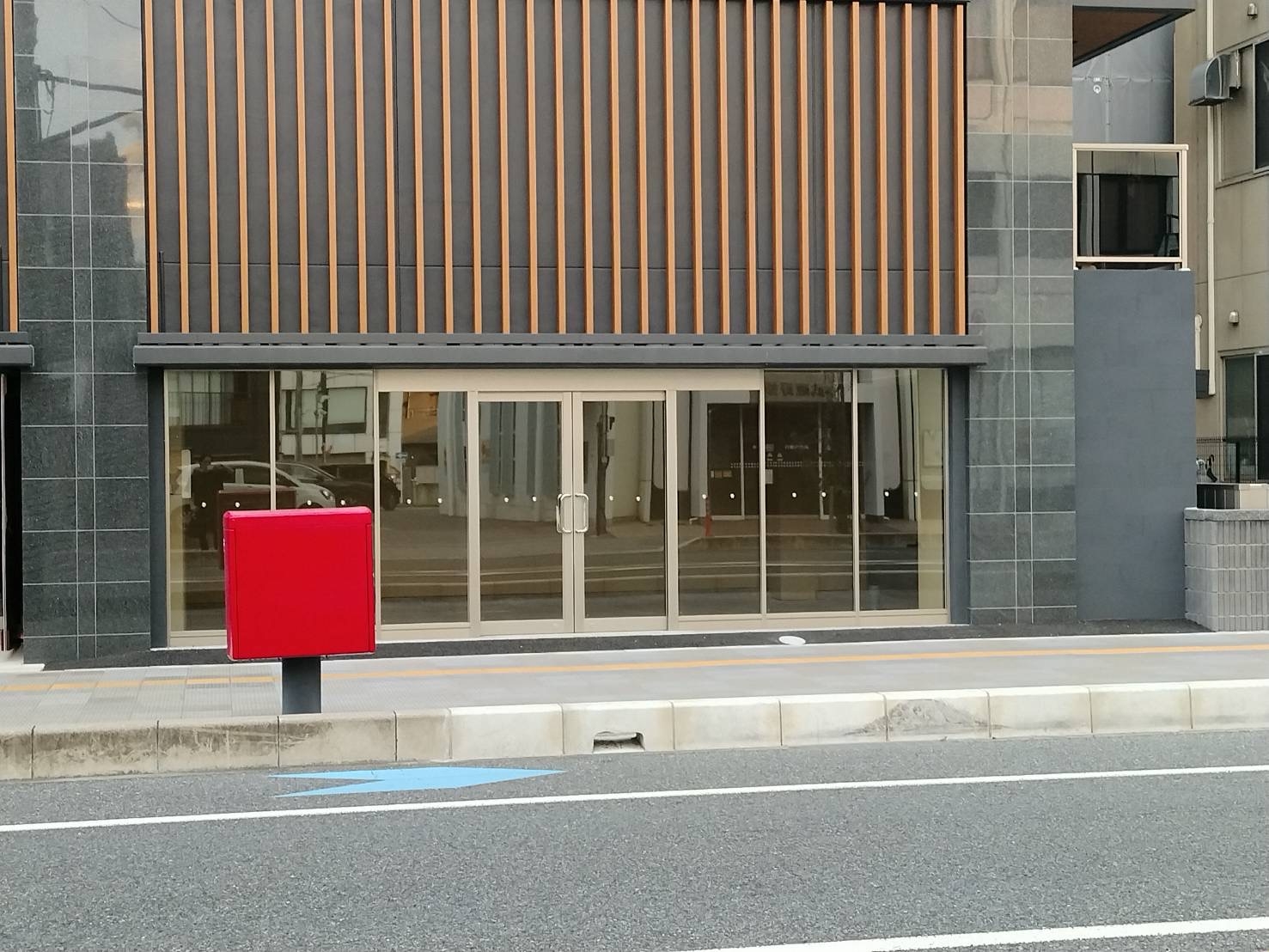 本川越（18.4坪）の店舗物件画像 外観・内観1