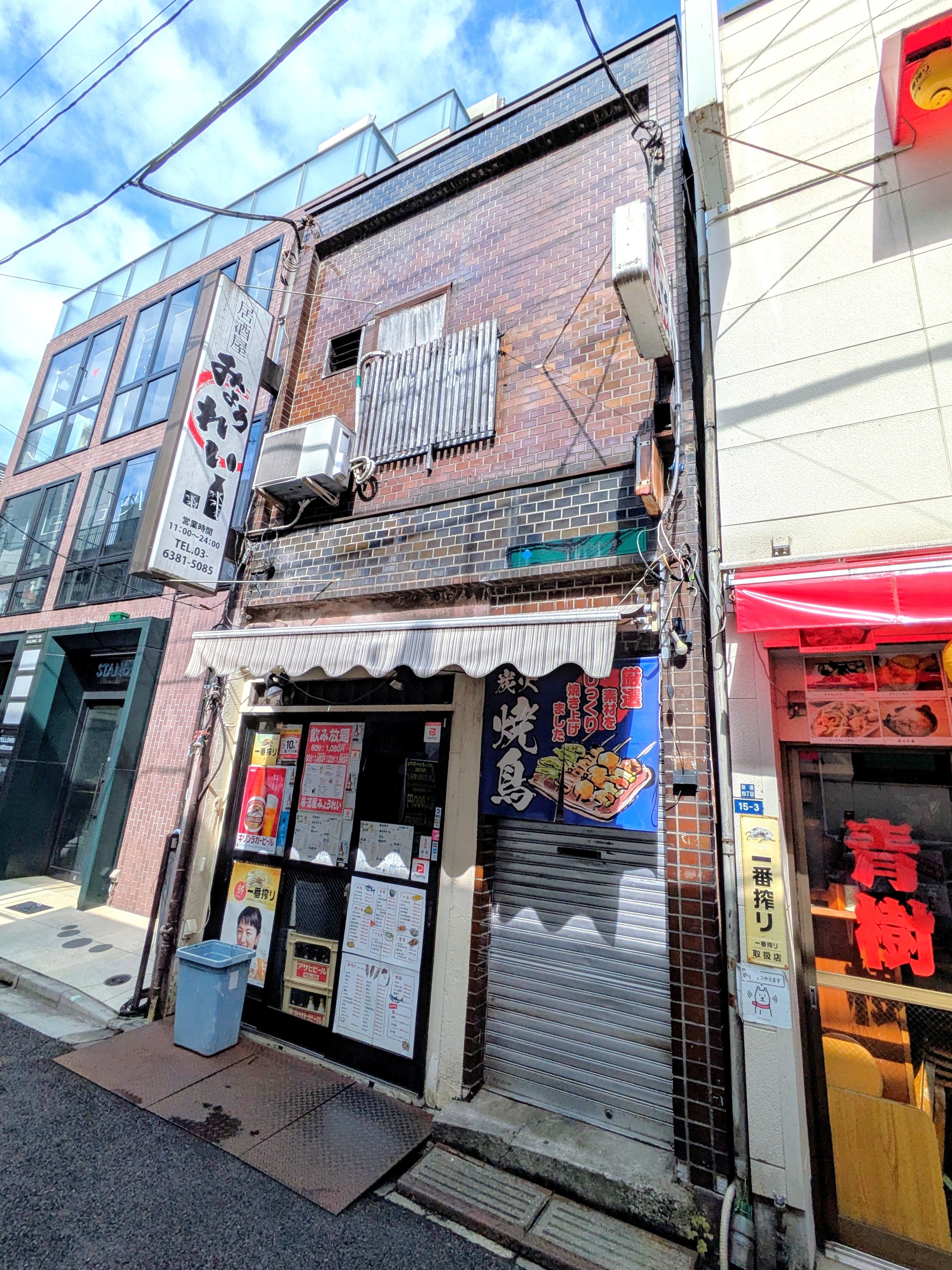 新橋（9.09坪）の店舗物件画像 外観・内観1