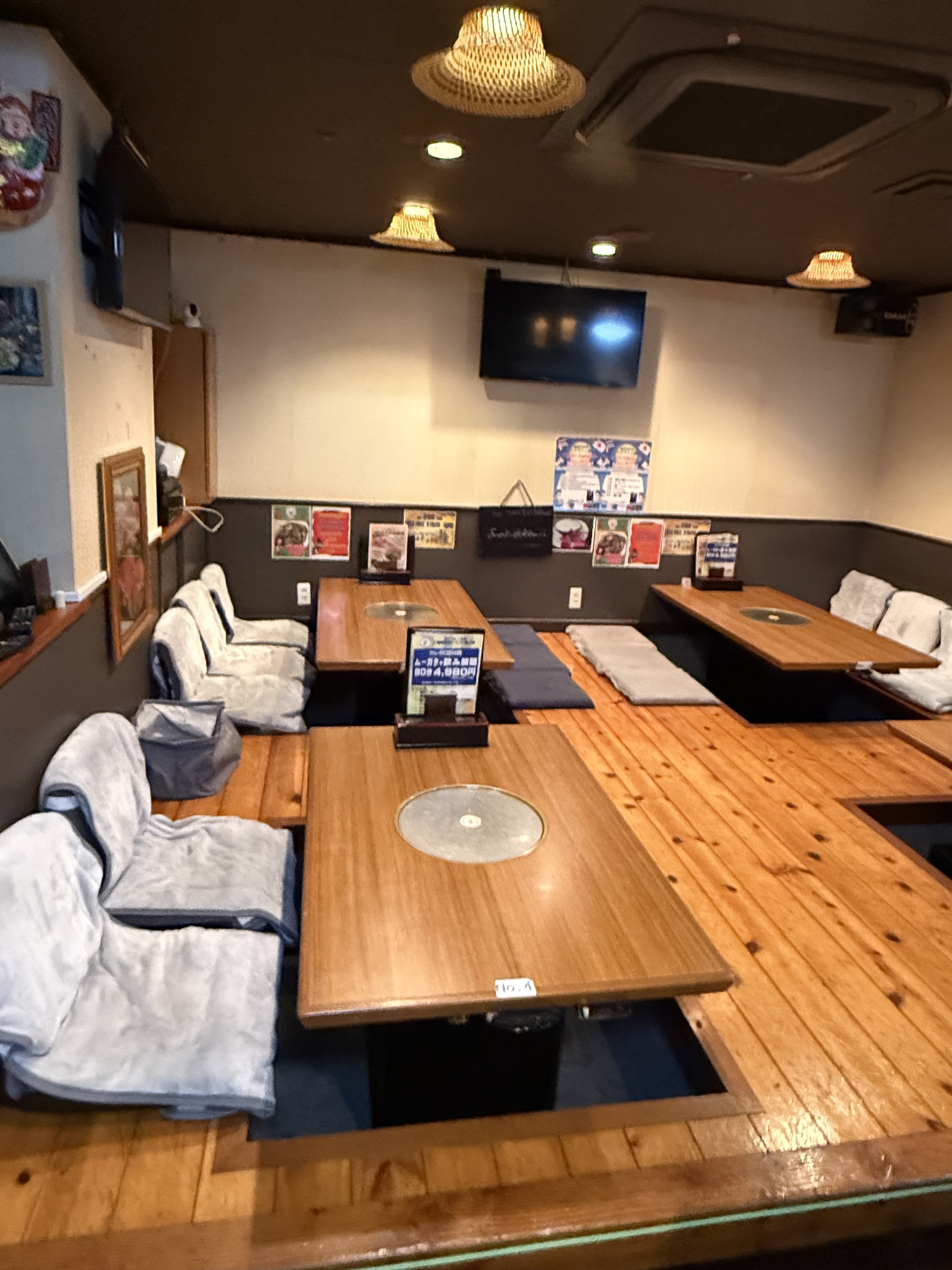 栄（23坪）の店舗物件画像 外観・内観1