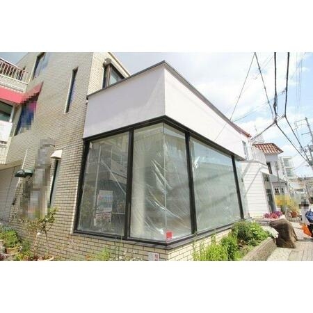 岡本（14.92坪）の店舗物件画像 外観・内観1