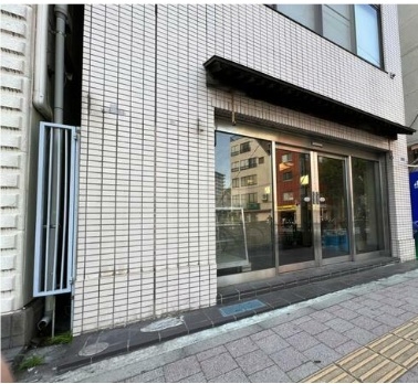 高田馬場（16.89坪）の店舗物件画像 外観・内観1