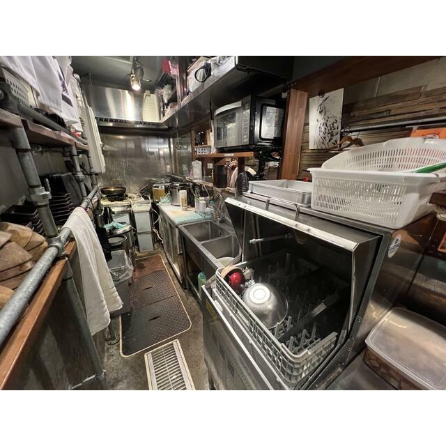 池袋（5.99坪）の店舗物件画像 外観・内観1