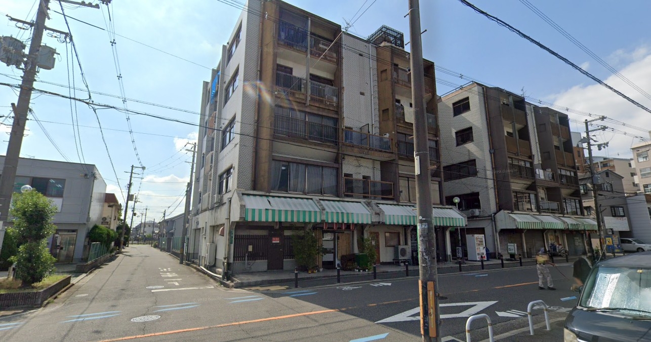堺市（12坪）の店舗物件画像 外観・内観1