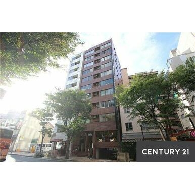 神戸三宮（9.36坪）の店舗物件画像 外観・内観1