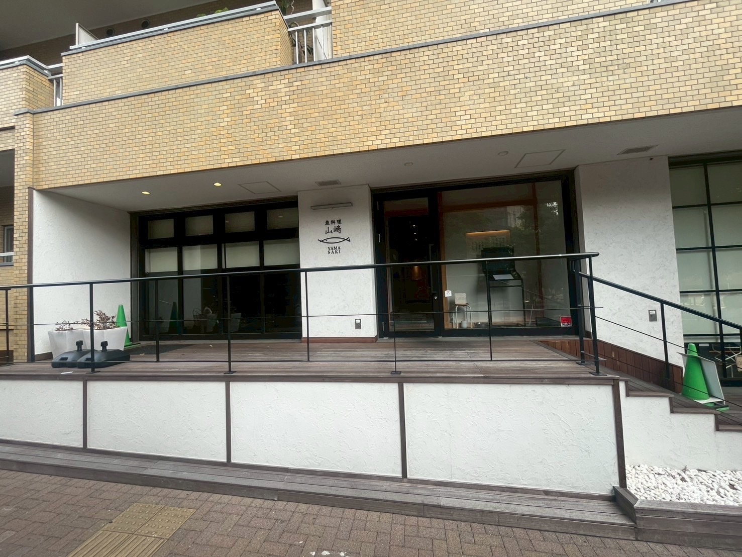 池尻大橋（22.44坪）の店舗物件画像 外観・内観1