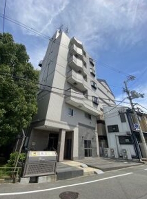 北巽（45.38坪）の店舗物件画像 外観・内観1