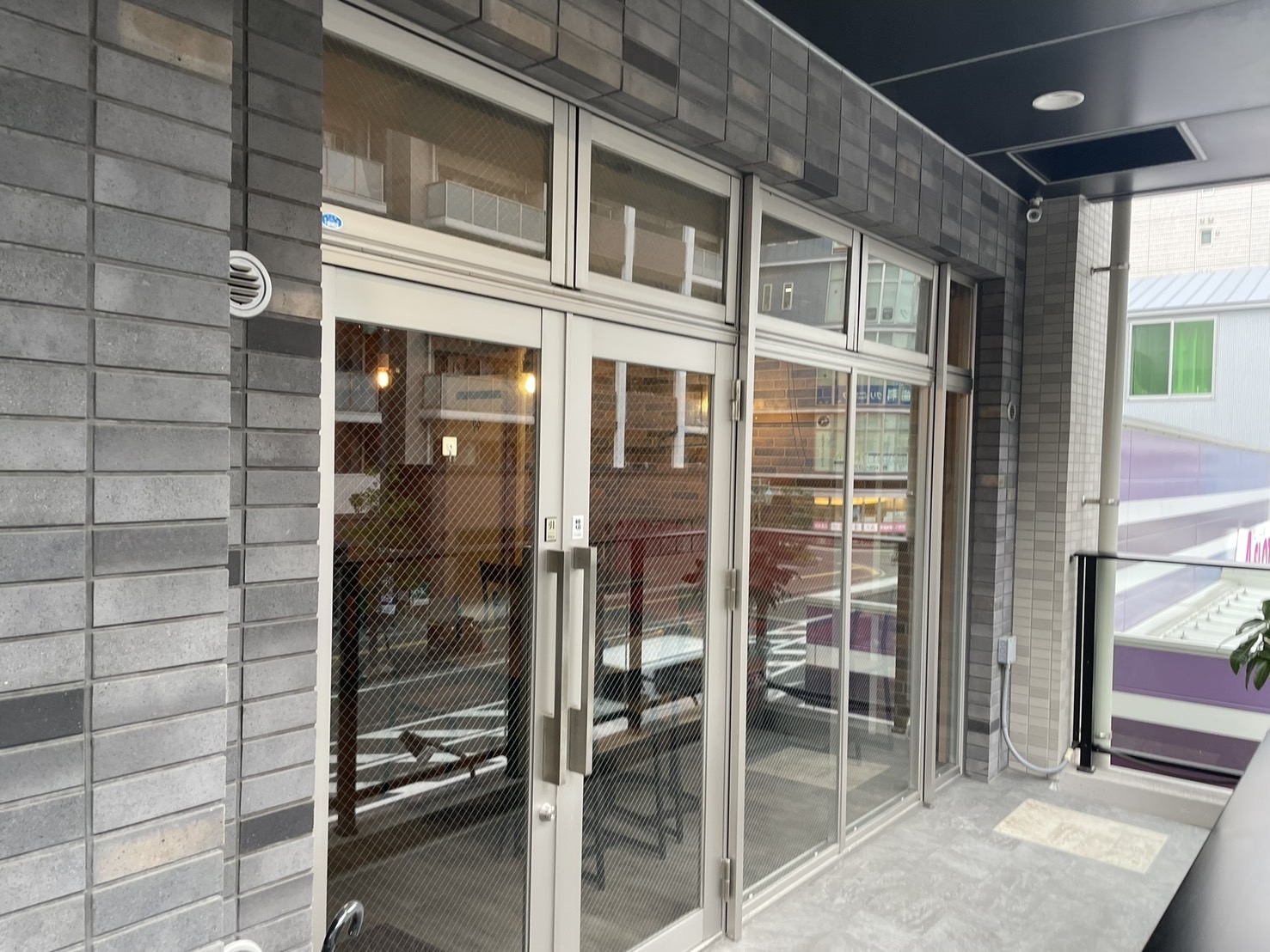 香椎（14.54坪）の店舗物件画像 外観・内観1