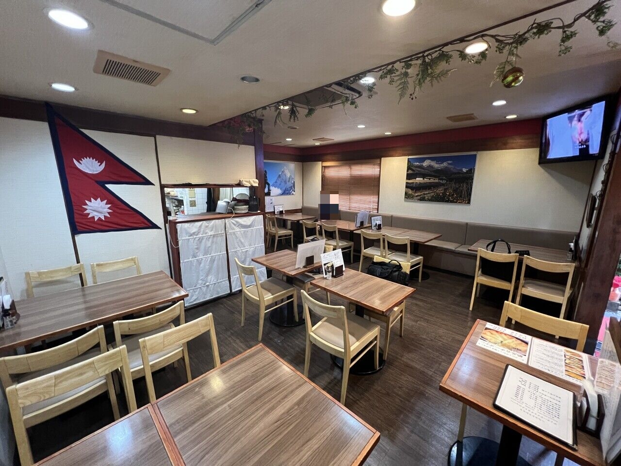 本八幡（16.05坪）の店舗物件画像 外観・内観1