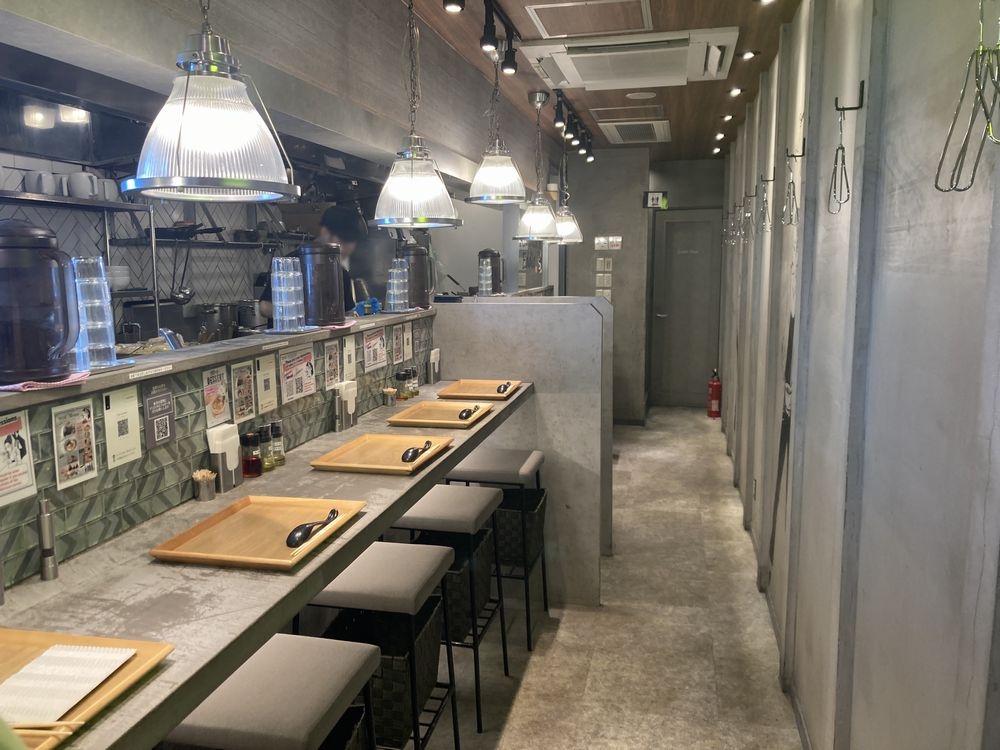 新宿御苑前