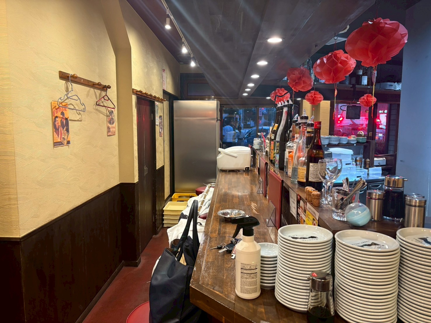亀島（35.68坪）の店舗物件画像 外観・内観1