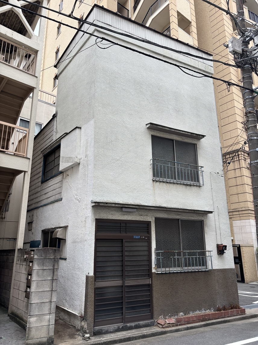 入谷（18.65坪）の店舗物件画像 外観・内観1