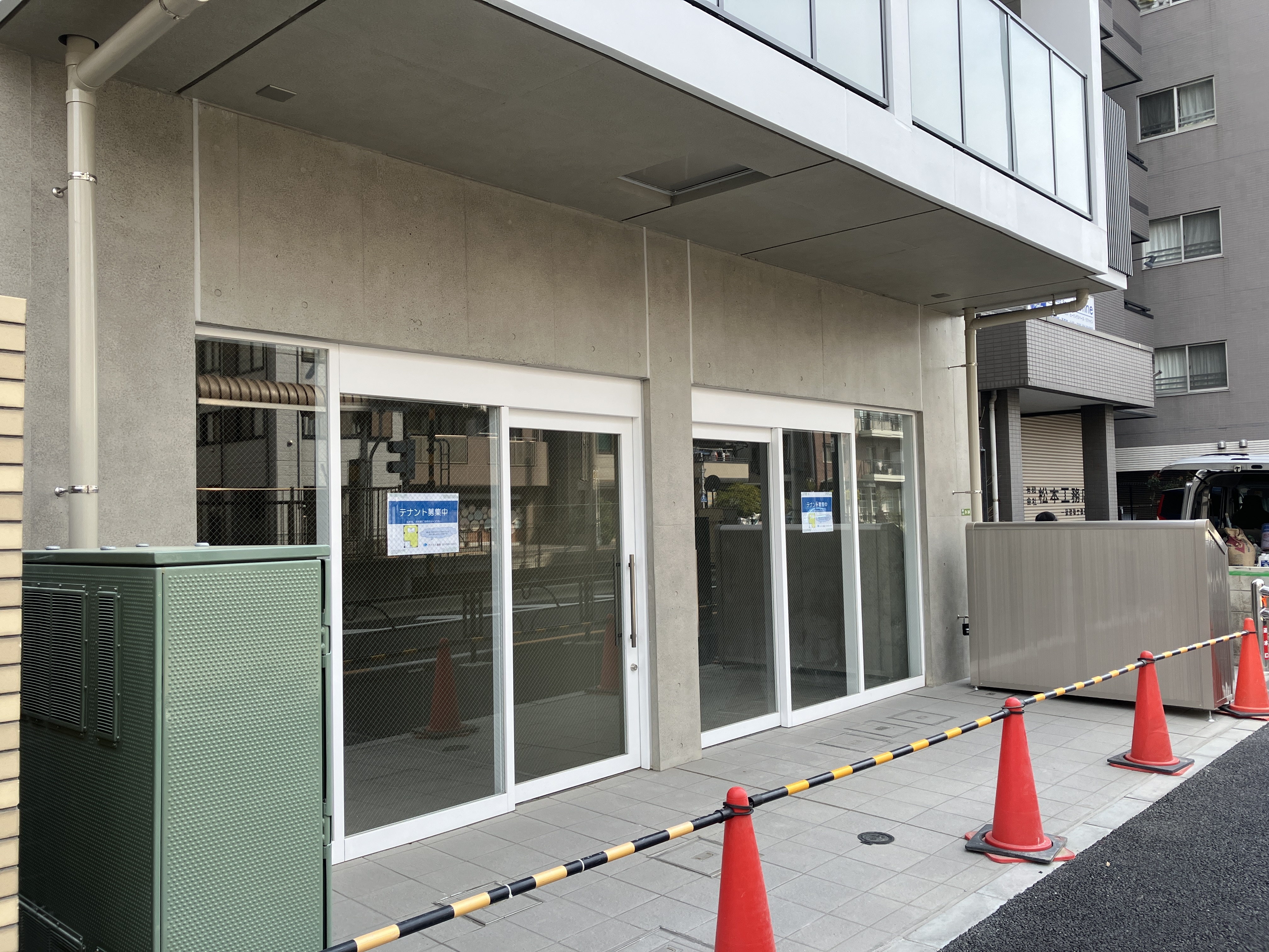 小台（21.4坪）の店舗物件画像 外観・内観1