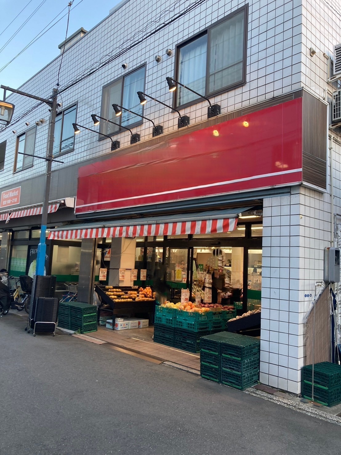 日吉本町（144.37坪）の店舗物件画像 外観・内観1