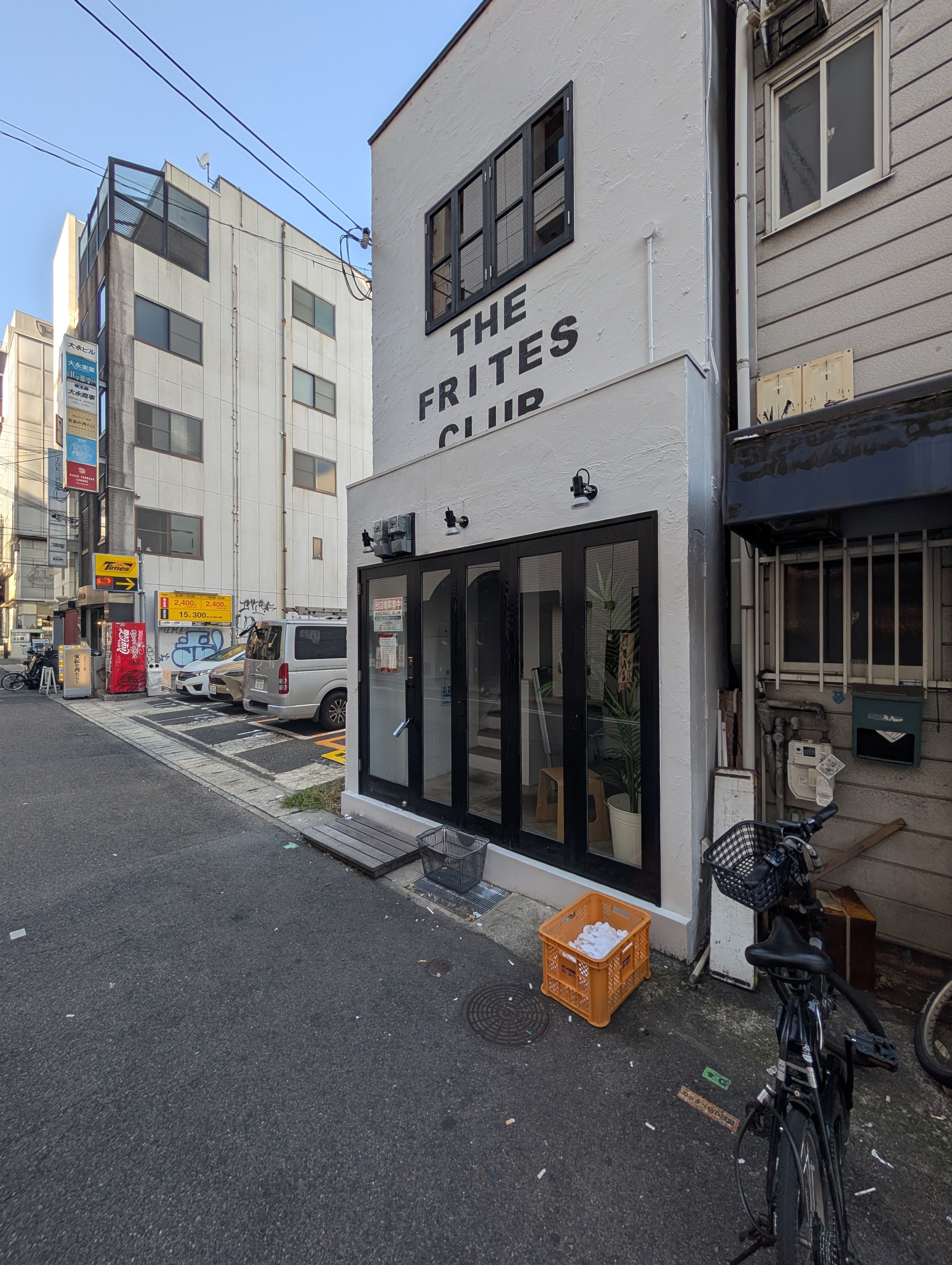 三ノ宮（13.62坪）の店舗物件画像 外観・内観1