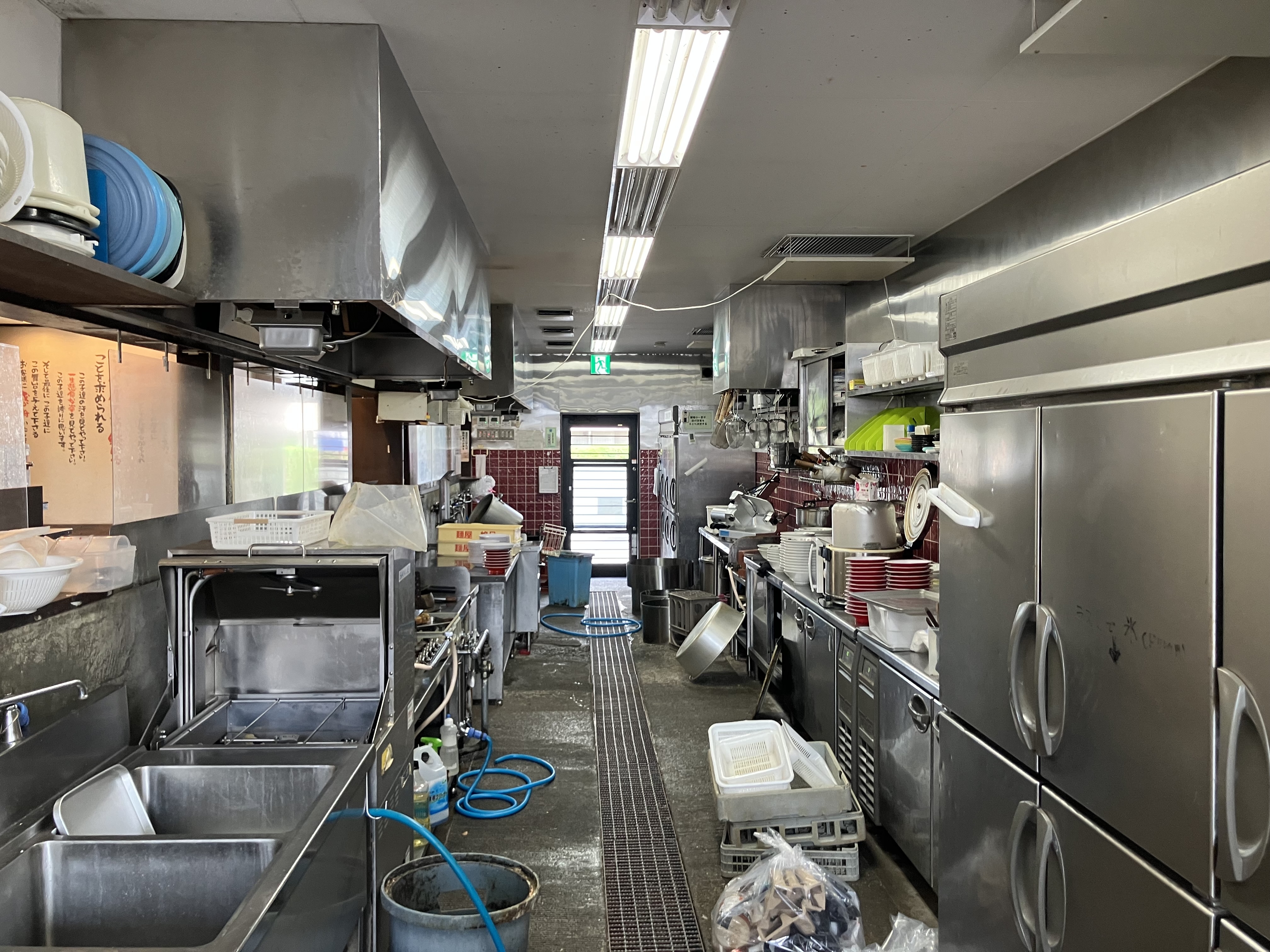 坂戸（74.45坪）の店舗物件画像 外観・内観1