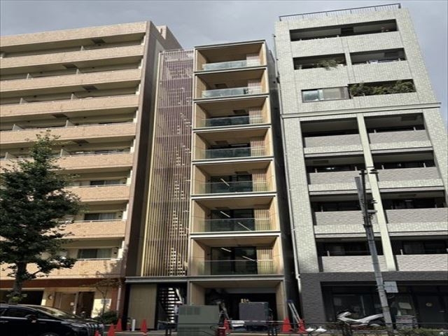 本郷三丁目（13.29坪）の店舗物件画像 外観・内観1