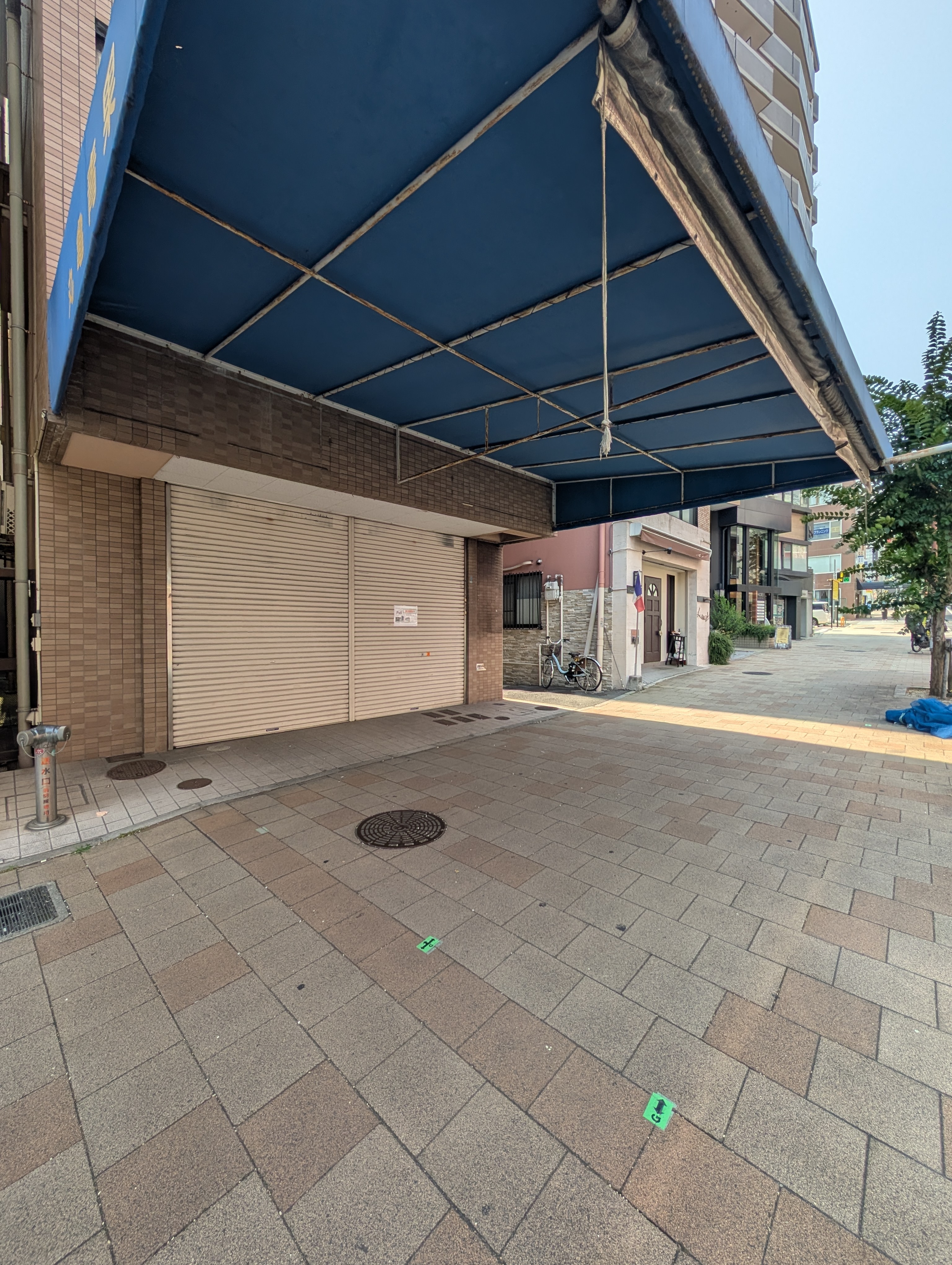 元町(17.46坪)の店舗物件画像 外観・内観1