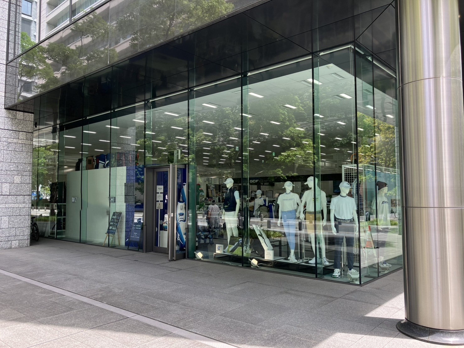 淀屋橋（60坪）の店舗物件画像 外観・内観1