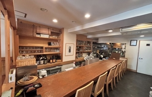 六本木(13.82坪)の店舗物件画像 外観・内観1