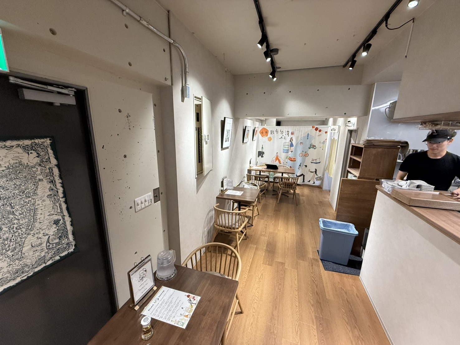 南森町(19.06坪)の店舗物件画像 外観・内観1