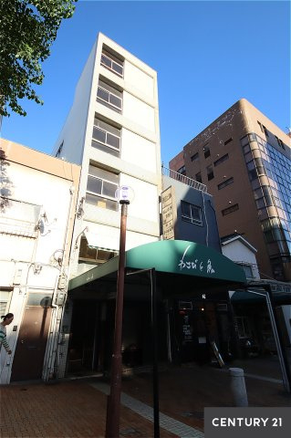 元町（11.82坪）の店舗物件画像 外観・内観1