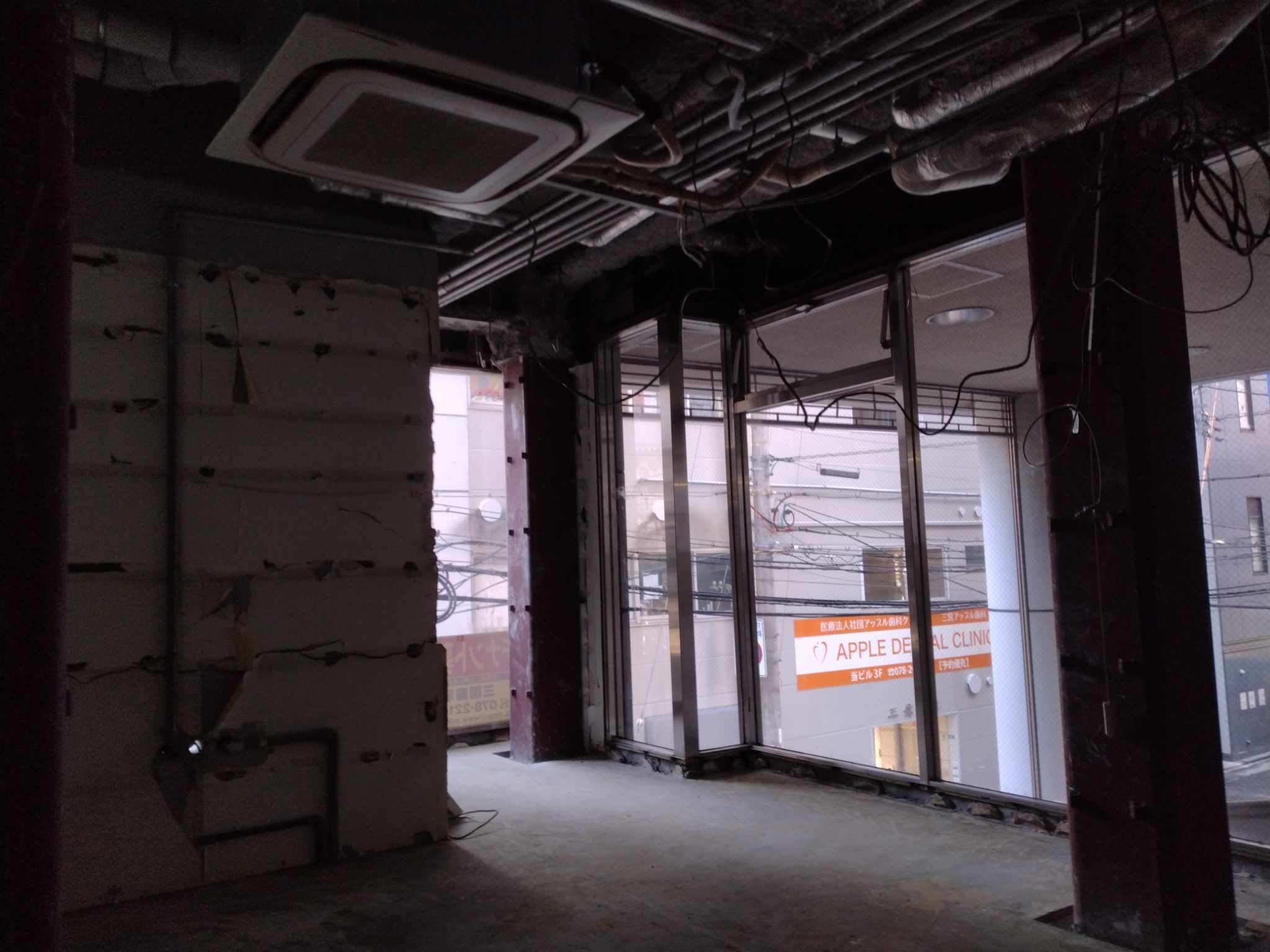 三ノ宮（6.81坪）の店舗物件画像 外観・内観1