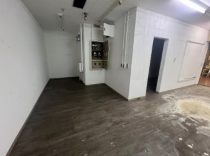 神戸三宮（10.27坪）の店舗物件画像 外観・内観1