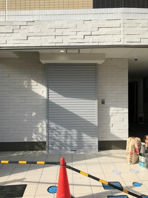 南千住（7.55坪）の店舗物件画像 外観・内観1