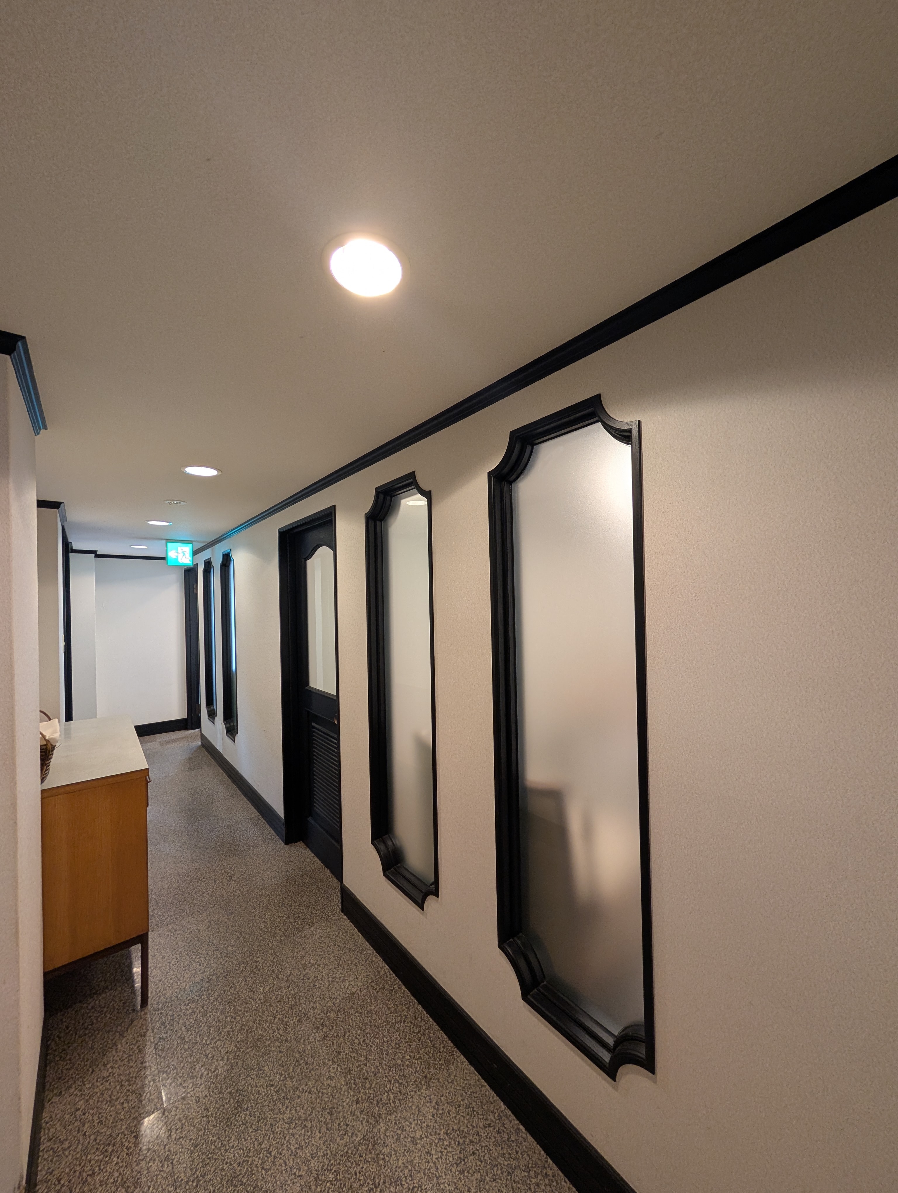 三ノ宮（26.37坪）の店舗物件画像 外観・内観1