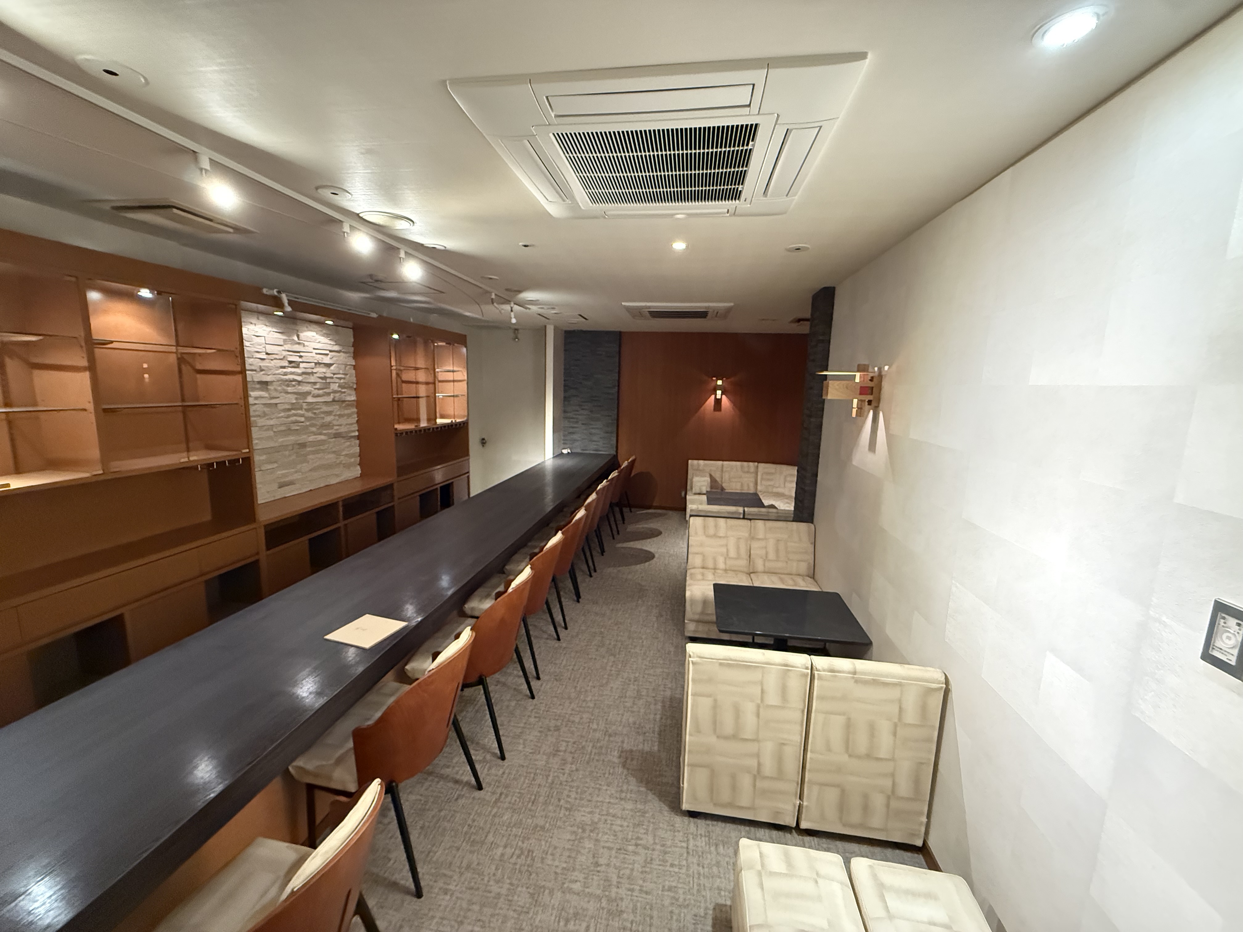 三ノ宮（10.8坪）の店舗物件画像 外観・内観1