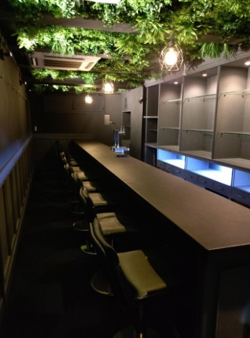 三宮（11.51坪）の店舗物件画像 外観・内観1